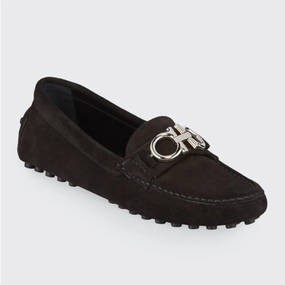 Ferragamo Women's Berra Reversible Gancini Drivers Loafers - Picture 1 of 6